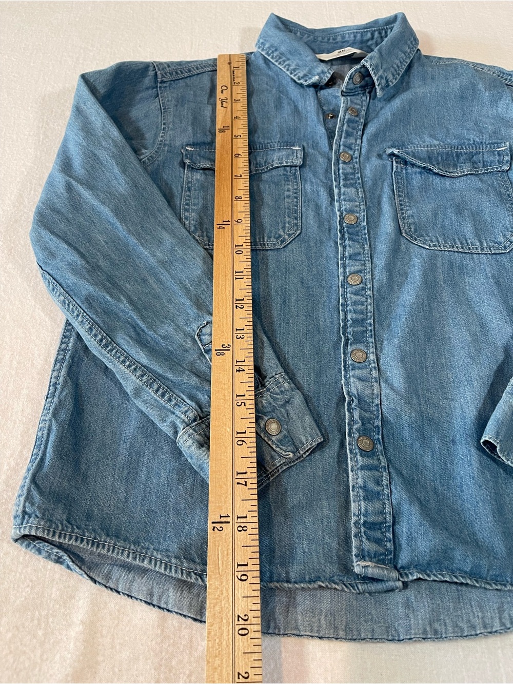 H&M Girl’s Light Blue Denim Button-Down Shirt with Snaps Double Pocket - Picture 7 of 8